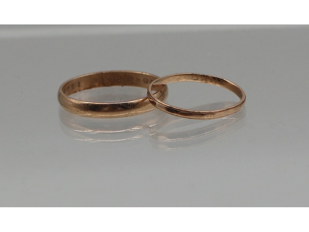 kultakoruja, viallisia 2,82g/14k