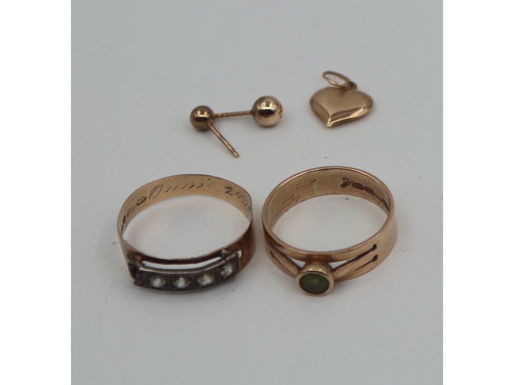 Kultakoruja, viallisia 6,18g/14k