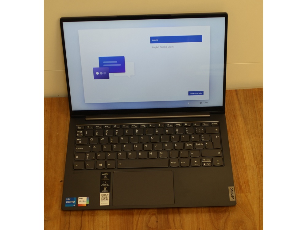 Tietokone Lenovo YOGA slim 7i (13",05)
