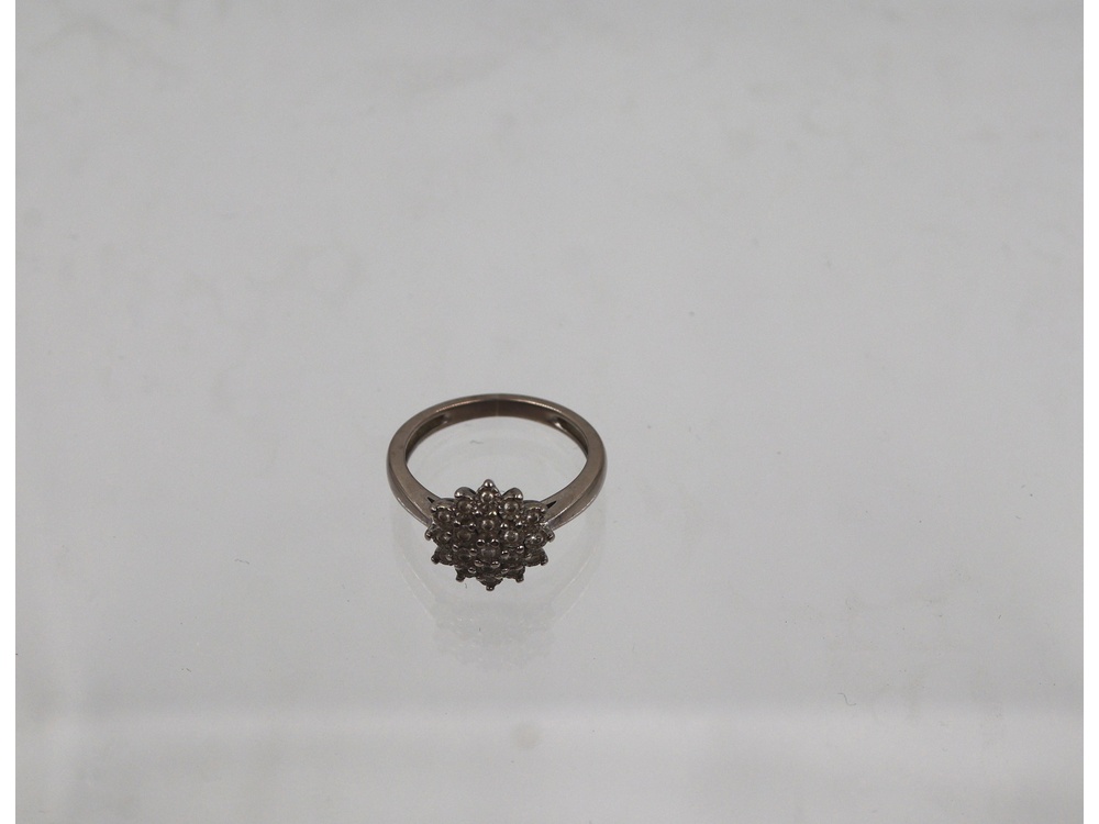 sormus valkokultaa, timantit yht.0,13ct, koko 14,5. 3,05g/14k