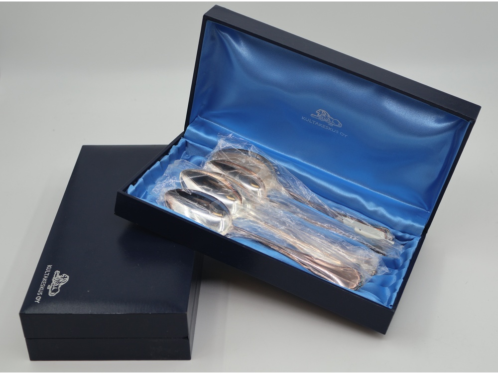 Jälkiruokalusikat Chippendale10kpl, käyttämättömät ja kaivertamattomat 348,10g/830 hopea