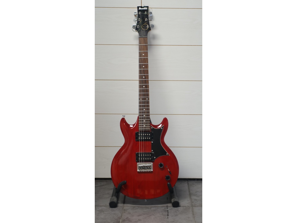 Sähkökitara Ibanez GIO, made in Indonesia, vain nouto