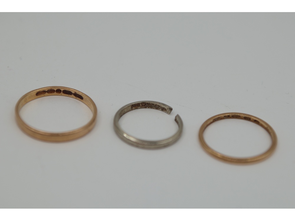 3 Sormusta, 1 poikki 6,3G/18