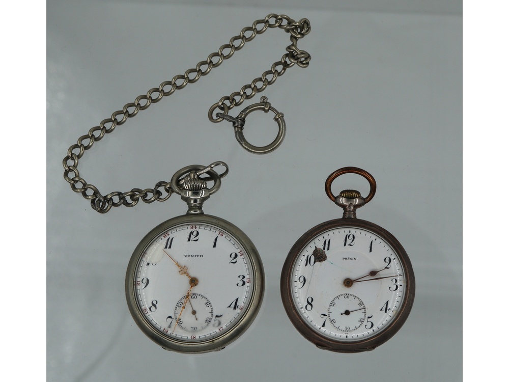 2Taskukelloa Zenith (met) ja Phenix (hopea), viallisia